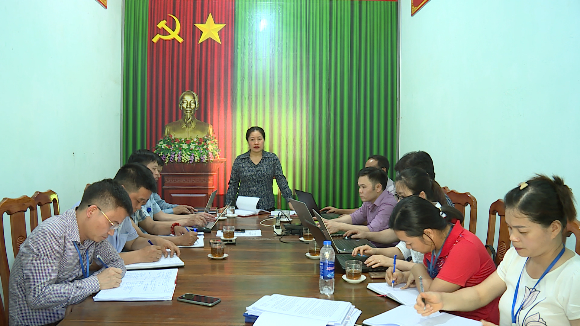 Chủ tịch UBND huyện kiểm tra công tác cải cách thủ tục hành chính tại xã Yên Cường