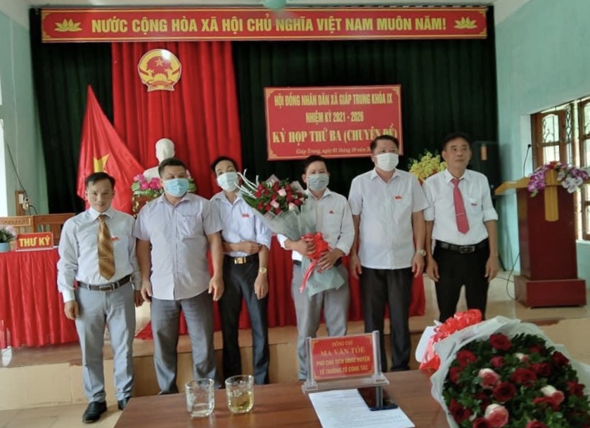 HĐND xã Giáp Trung tổ chức kỳ họp chuyên đề bầu Phó Chủ tịch UBND xã