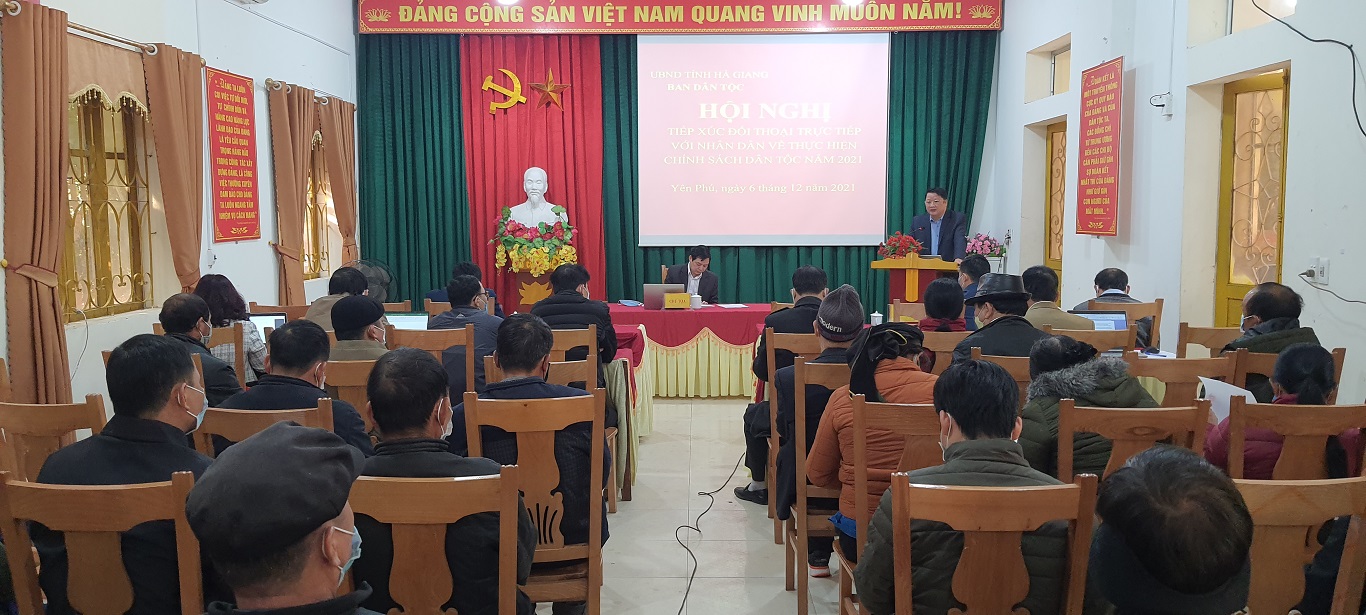 Ban Dân tộc tỉnh đối thoại người dân thị trấn Yên Phú về các chính sách dân tộc