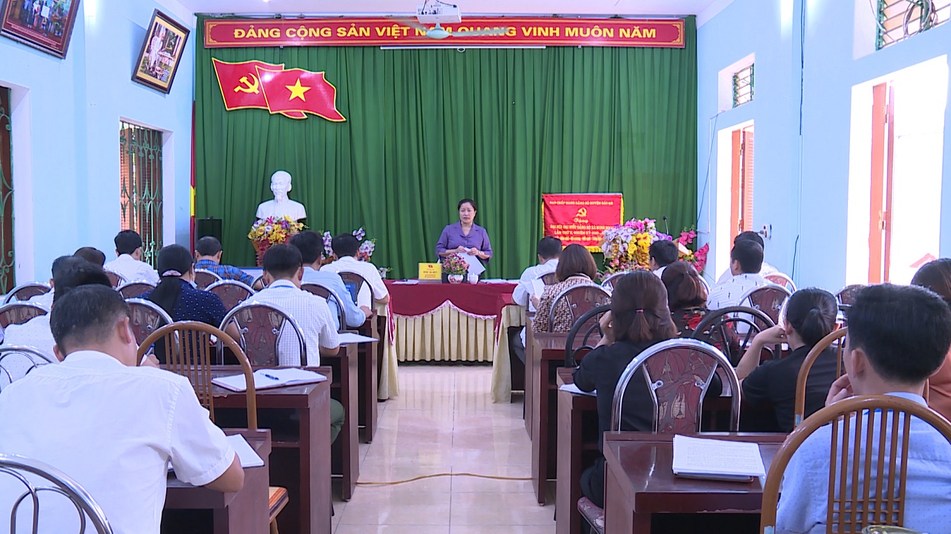 Đoàn kiểm tra số 3 của Ban Thường vụ Huyện ủy làm việc tại xã Minh Ngọc