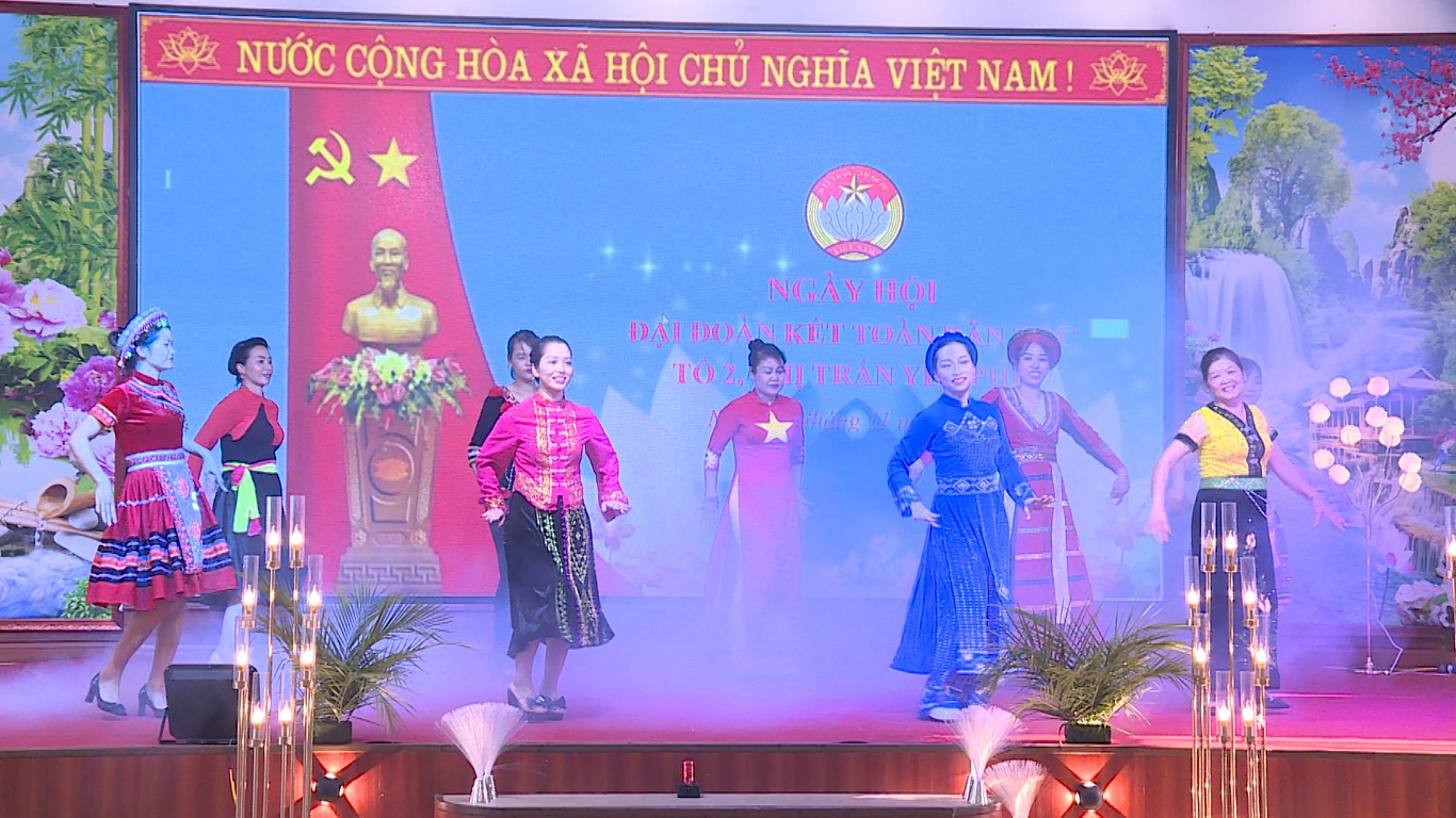 Tổ 2 thị trấn Yên Phú tổ chức Ngày hội Đại đoàn kết toàn dân tộc