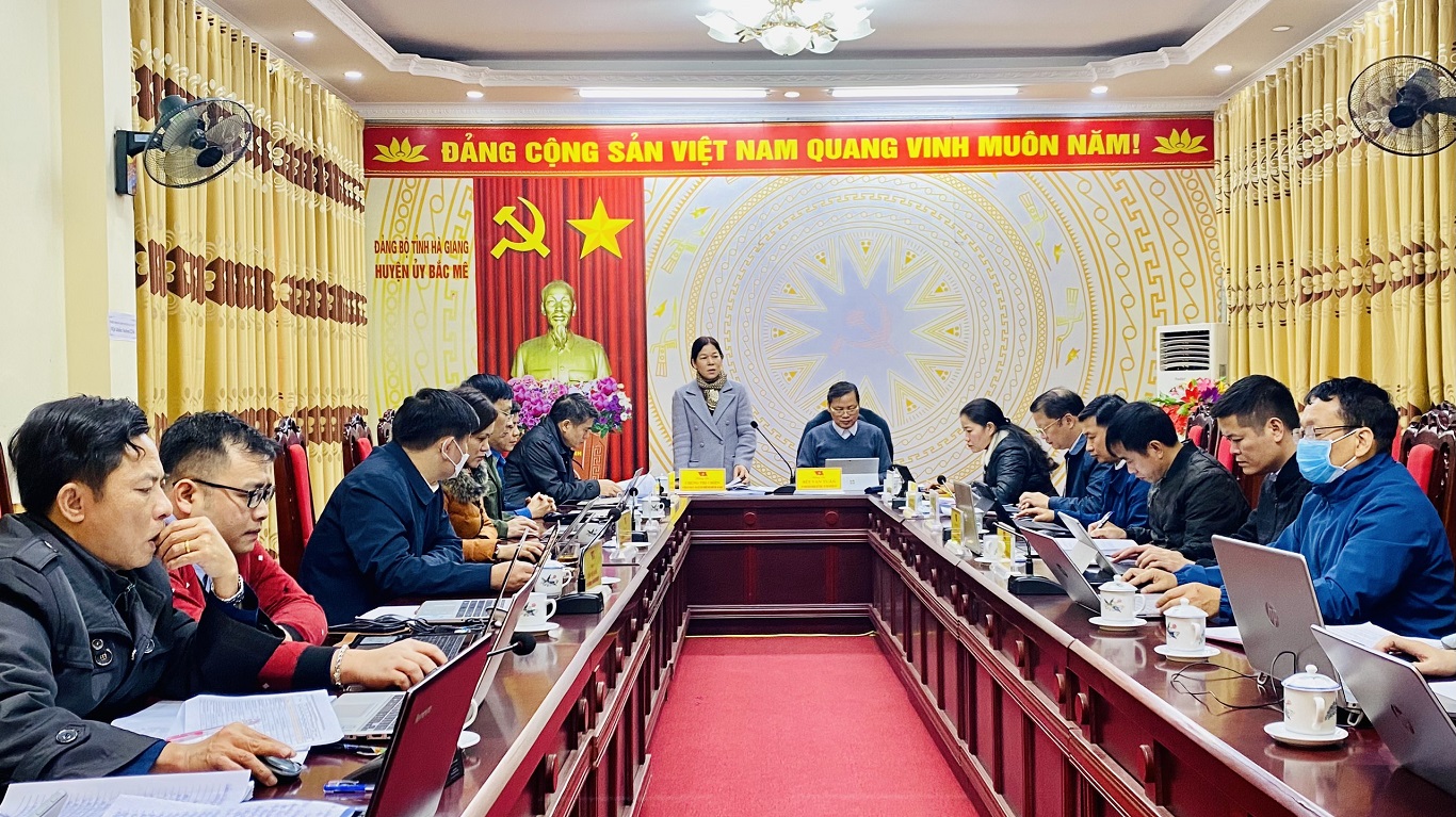 Ban Thường vụ Huyện ủy Bắc Mê họp phiên thường kỳ tháng 12 năm 2022