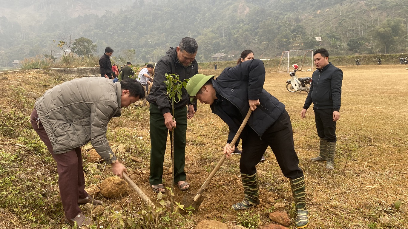Xã Minh Sơn tổ chức phát động Tết trồng cây xuân Quý Mão 2023