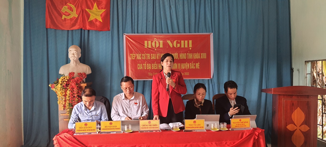 Tổ đại biểu HĐND tỉnh tiếp xúc cử tri thôn Bản Trà xã Yên Cường