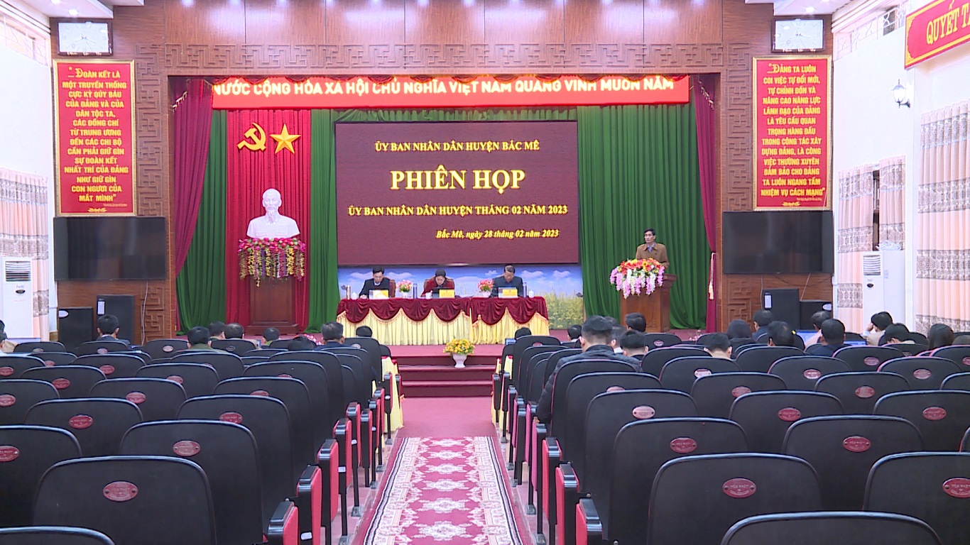 UBND huyện tổ chức Phiên họp thường kỳ tháng 2 năm 2023