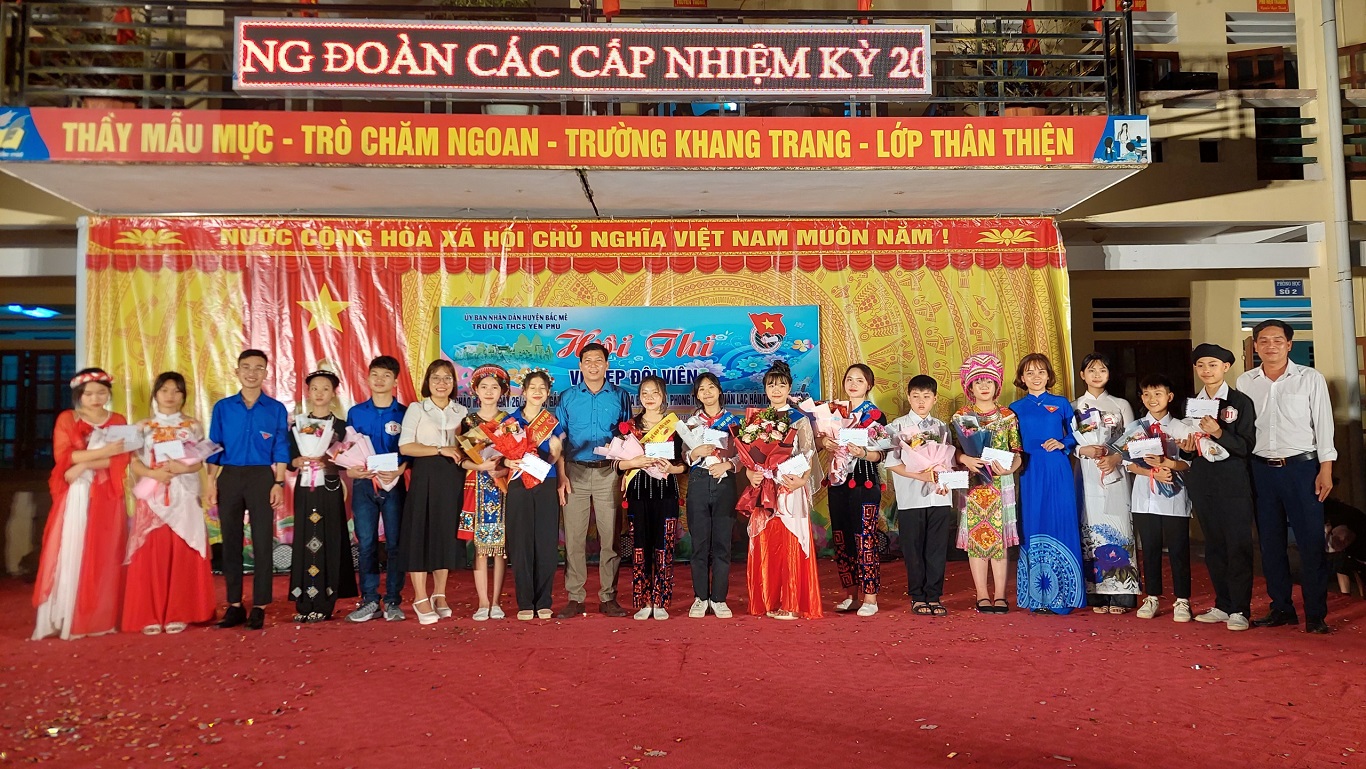 Trường THCS Yên Phú triển khai tốt Nghị quyết số 27 của Tỉnh ủy Hà Giang