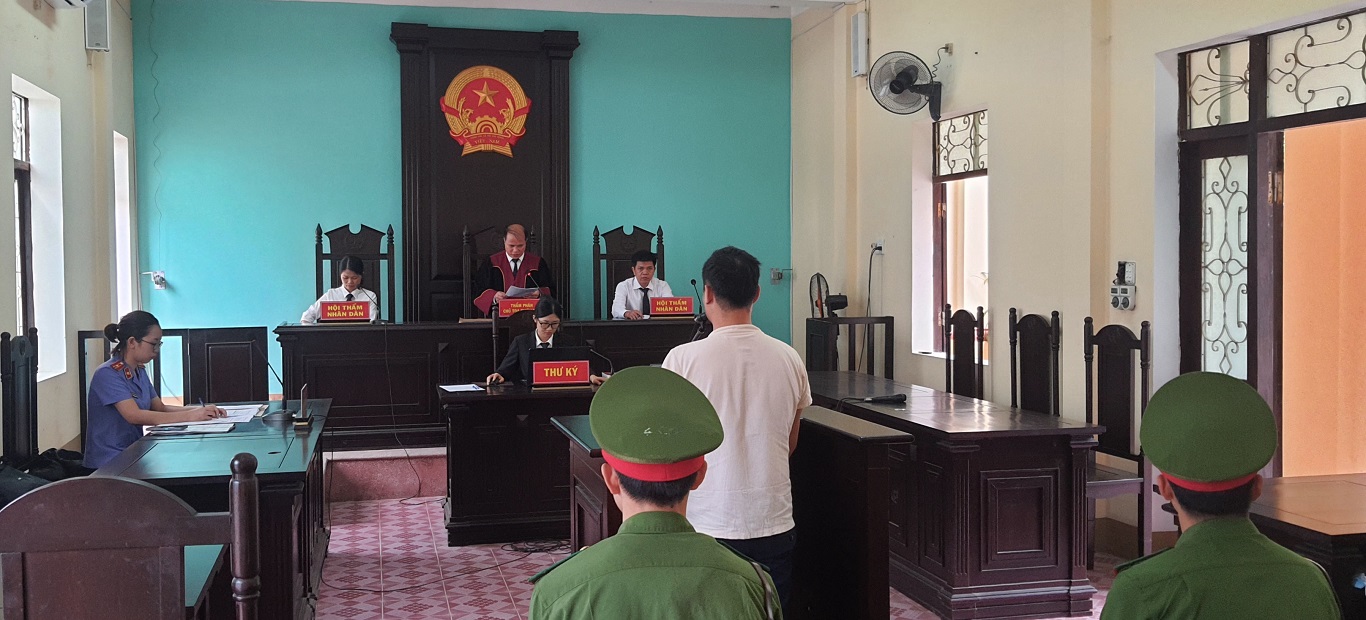 Tòa án nhân dân huyện Bắc Mê xét xử công khai vụ án Tàng trữ trái phép chất ma túy