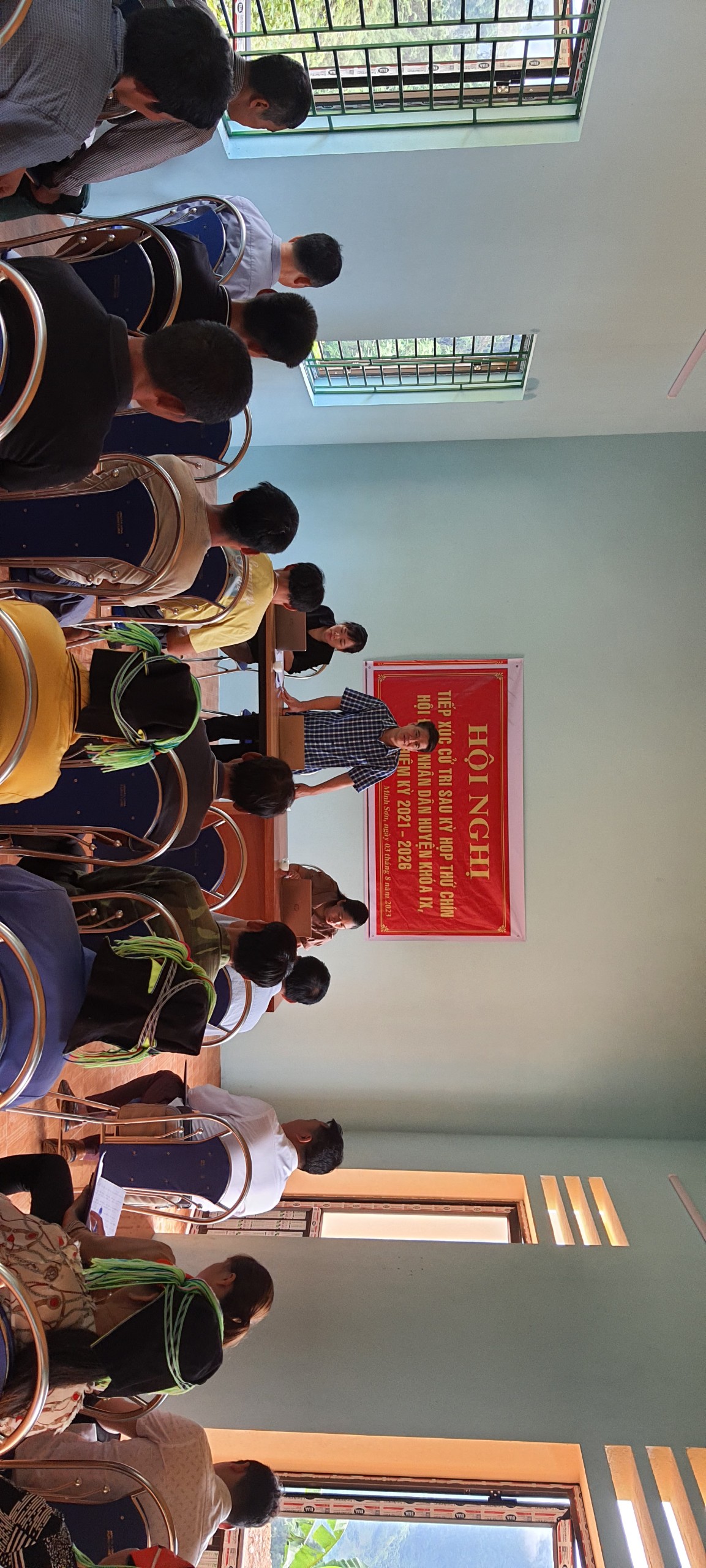 Tổ đại biểu số 3 HĐND huyện tiếp xúc cử tri thôn Phia Đeng và Kho Là xã Minh Sơn